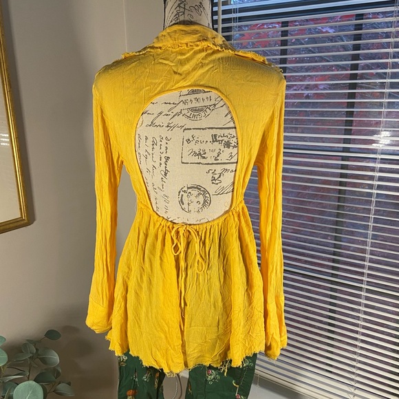 Canary Yellow Urban Outfitters Beach Blouse Open Back - Picture 2 of 3